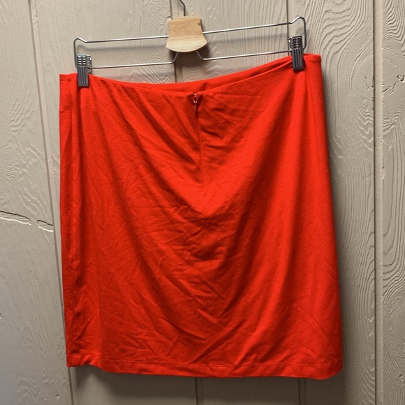 Cache Skirt - Picture 7 of 9